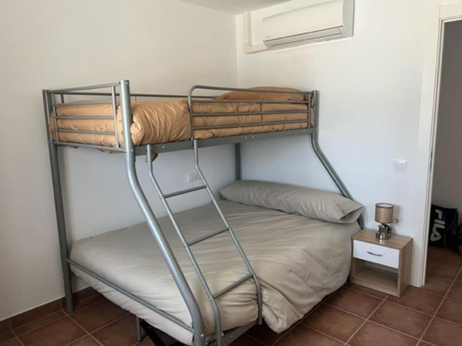 Villa Rural Con Amplia Piscina Campillo de Altobuey Екстериор снимка