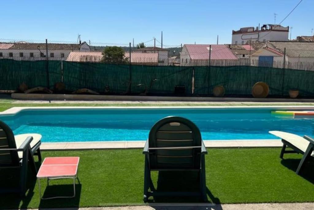 Villa Rural Con Amplia Piscina Campillo de Altobuey Екстериор снимка